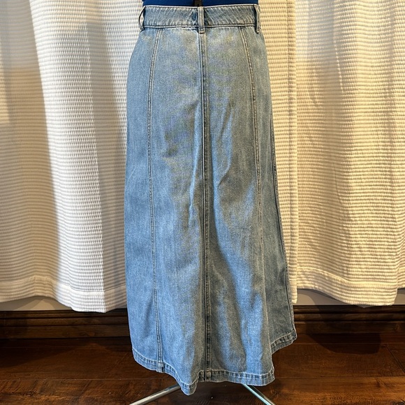 Gap Denim Maxi Skirt - Picture 2 of 5